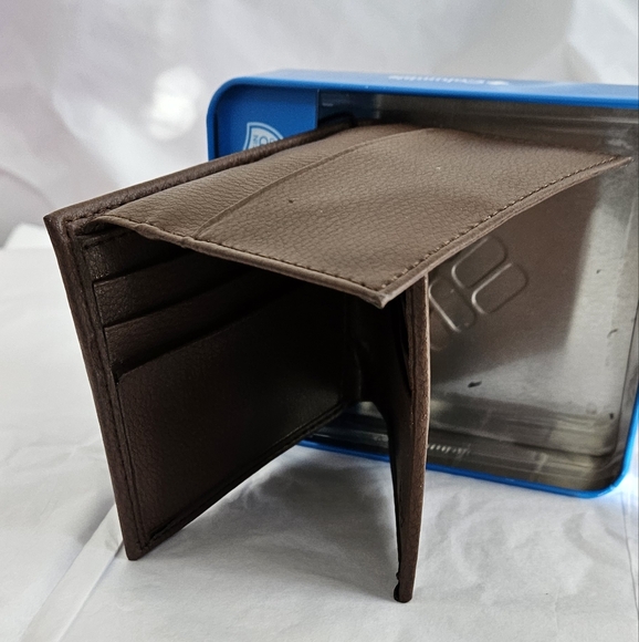 Columbia Wallet NIB - Picture 9 of 9